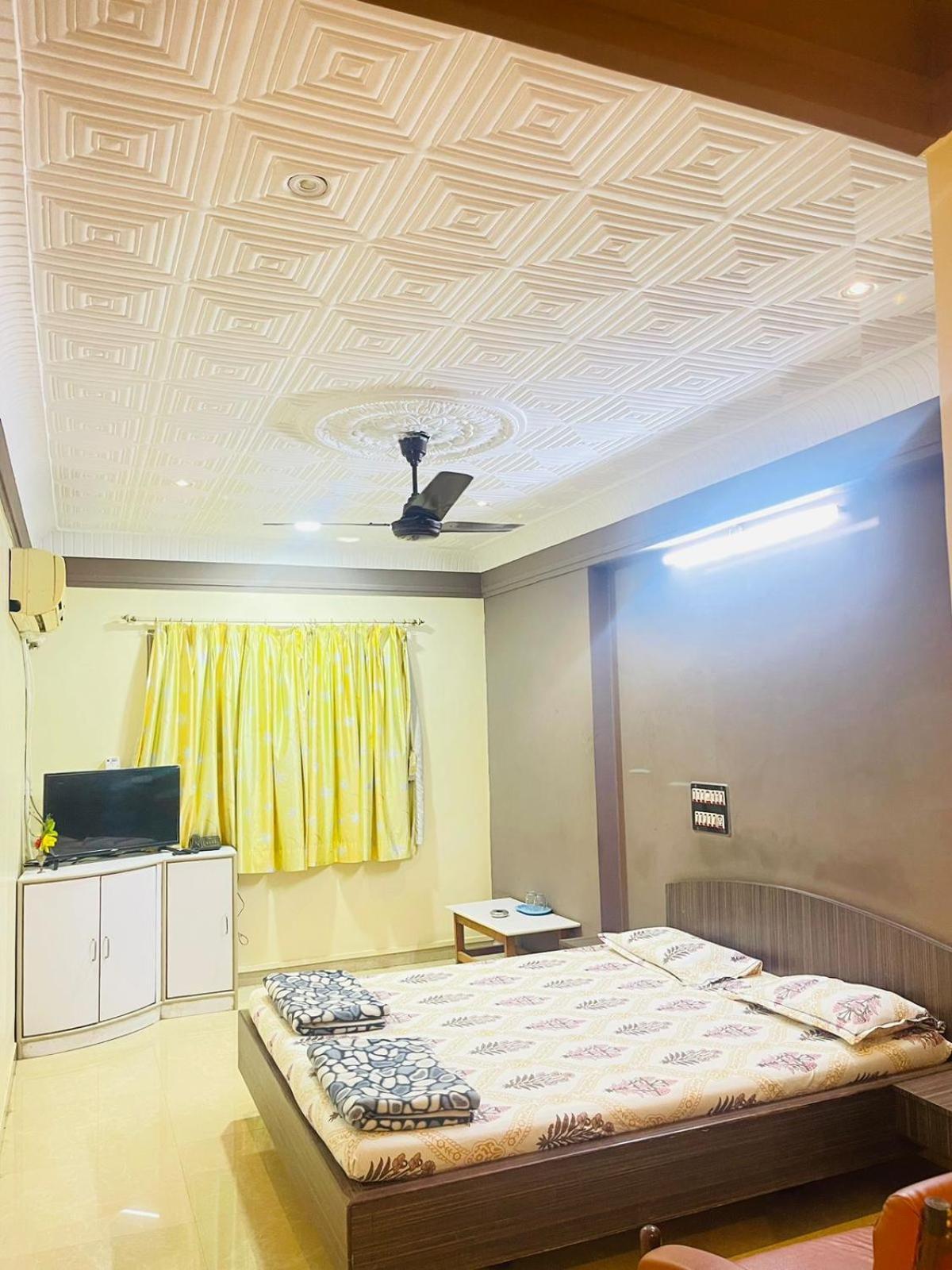 Hotel Rajdhani And Guest House Gujarat - Best Family Hotel In Halol Near Pavagadh And Halol Gidc Exterior foto